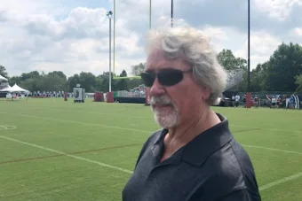 Dave McGinnis Brought Energy, Insight to Titans Radio Booth