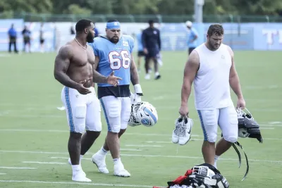 He Feels He's Done Nothing, But Fernando Carmona Leads the Titans' Right Guard Race